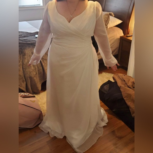 Plus size wedding dress bridal 22 (pant size 18) - Picture 1 of 3